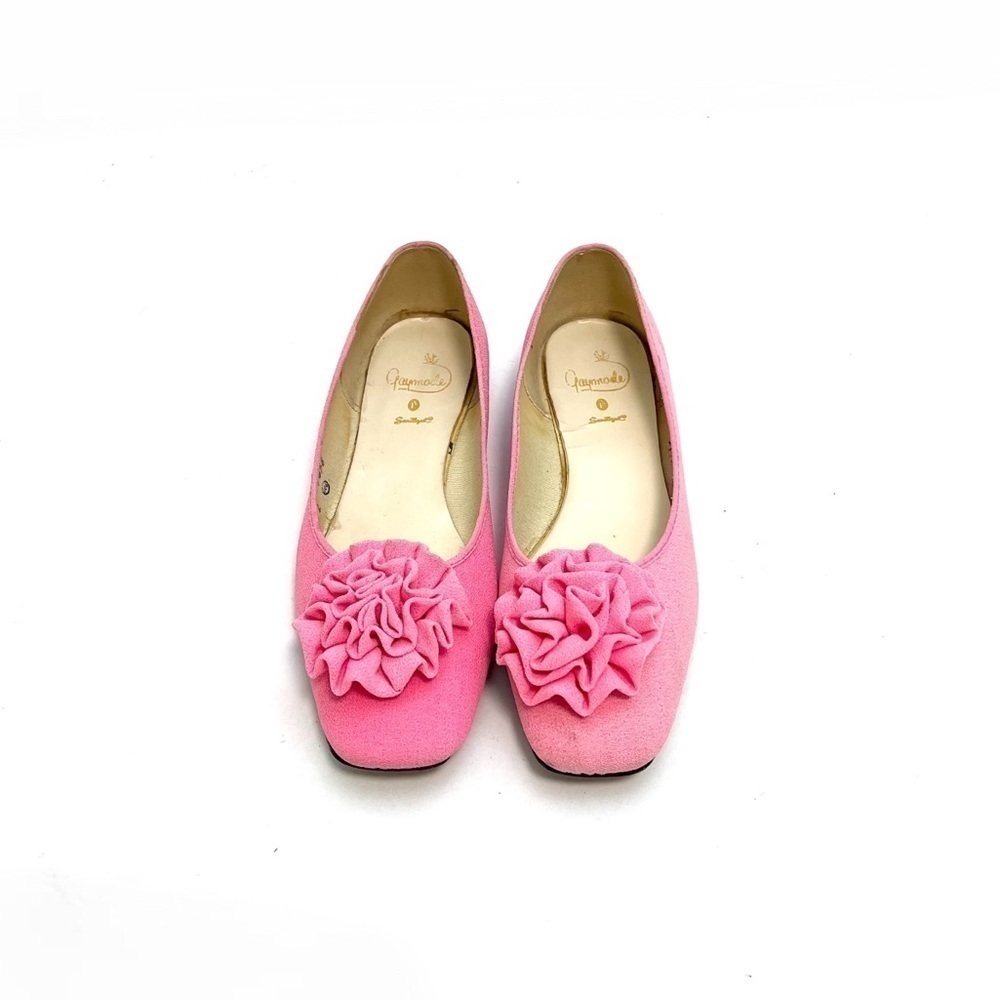 Vintage 1960s vegan pink fabric rosette flats - Picture 4 of 9